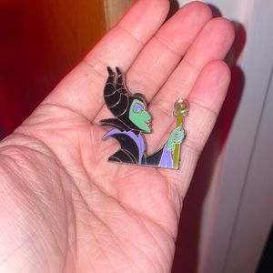 Maleficent Disney Pin 🧷 🖤